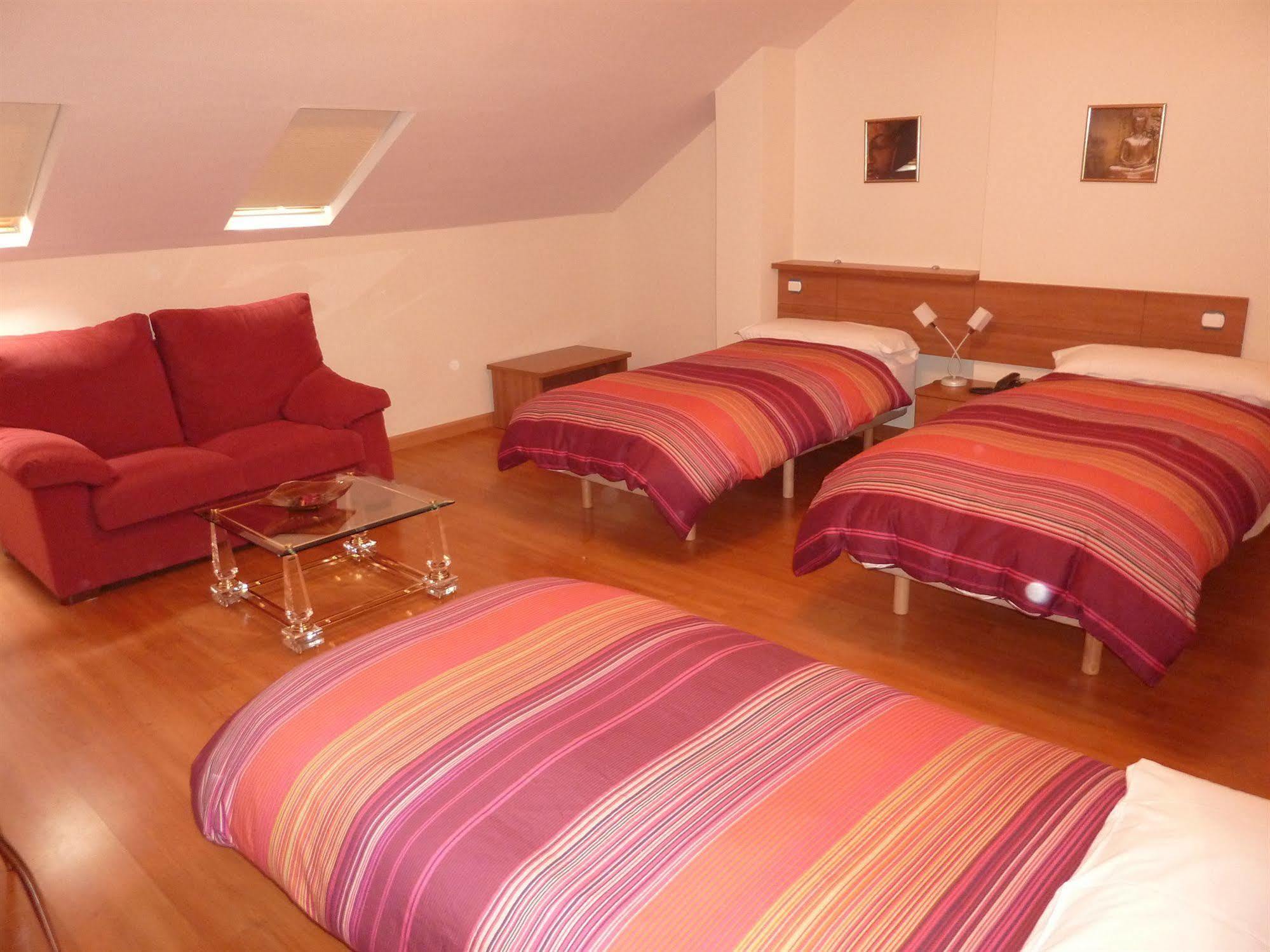 Hostal La Morada La Cistérniga Dış mekan fotoğraf