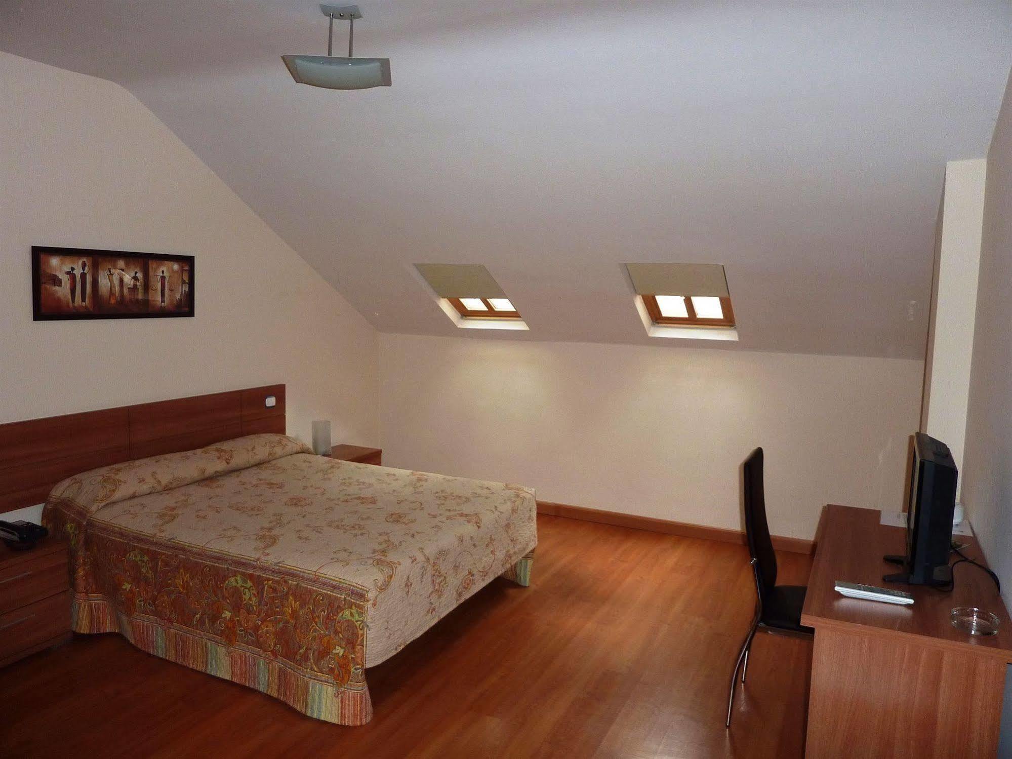 Hostal La Morada La Cistérniga Dış mekan fotoğraf