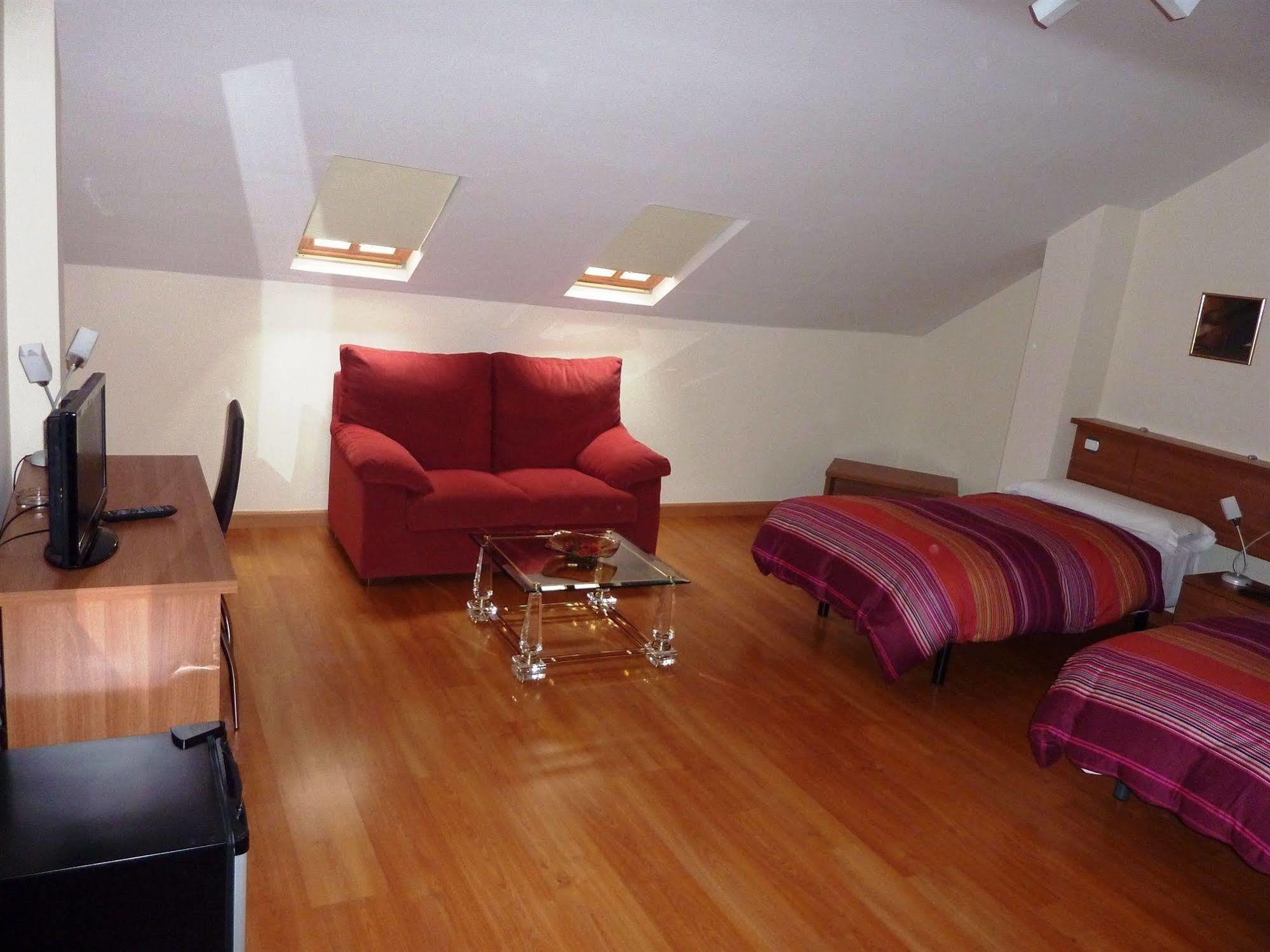 Hostal La Morada La Cistérniga Dış mekan fotoğraf