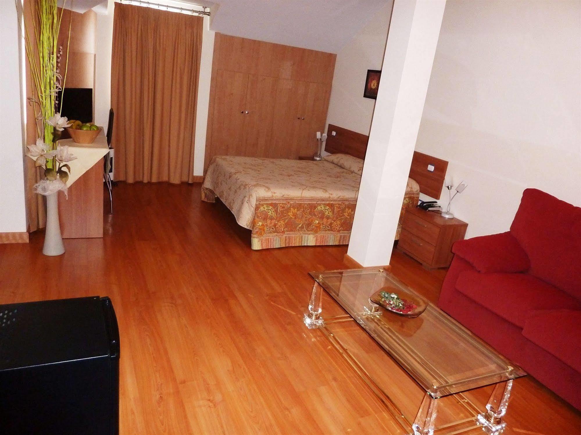 Hostal La Morada La Cistérniga Dış mekan fotoğraf