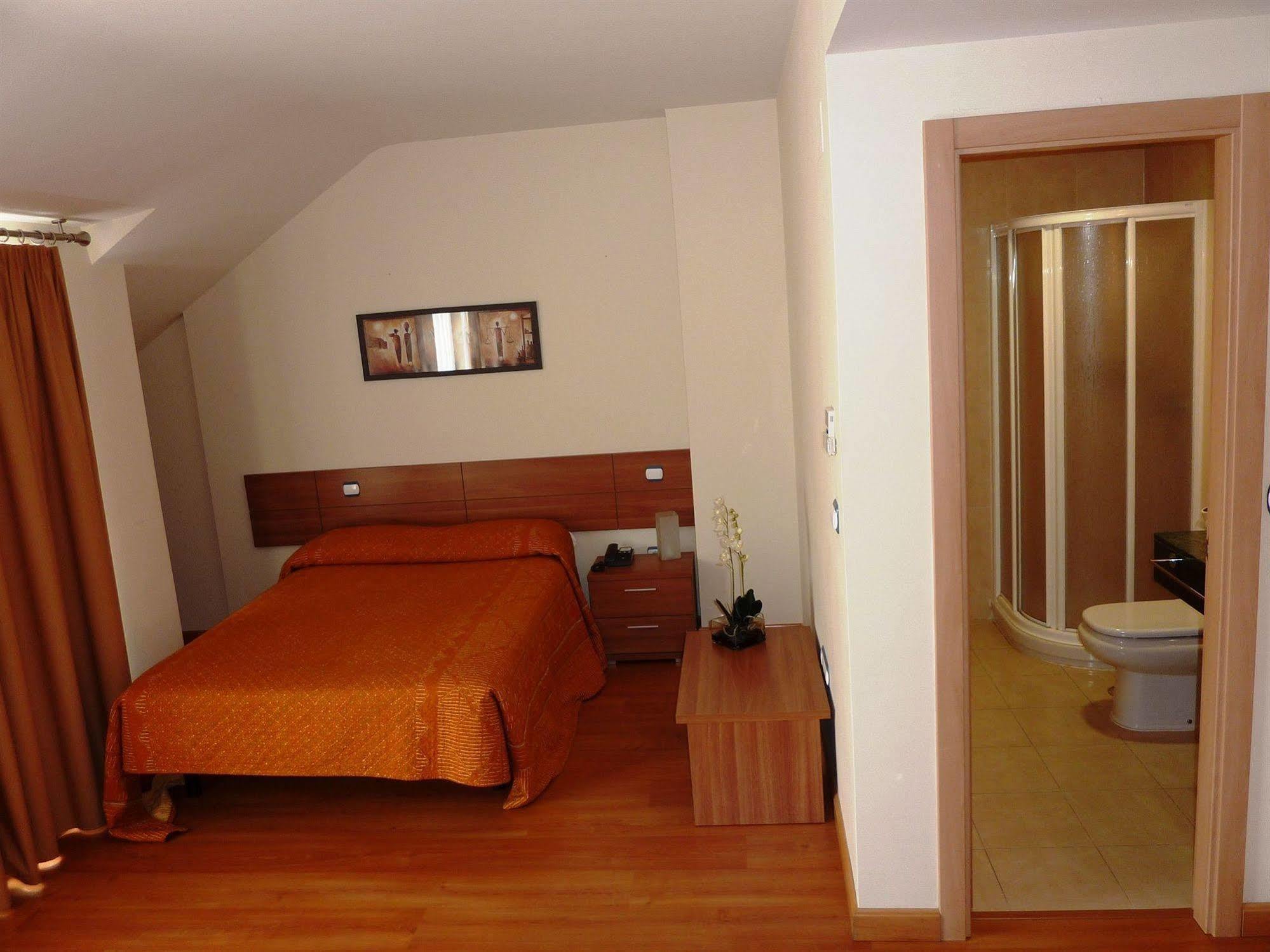 Hostal La Morada La Cistérniga Dış mekan fotoğraf